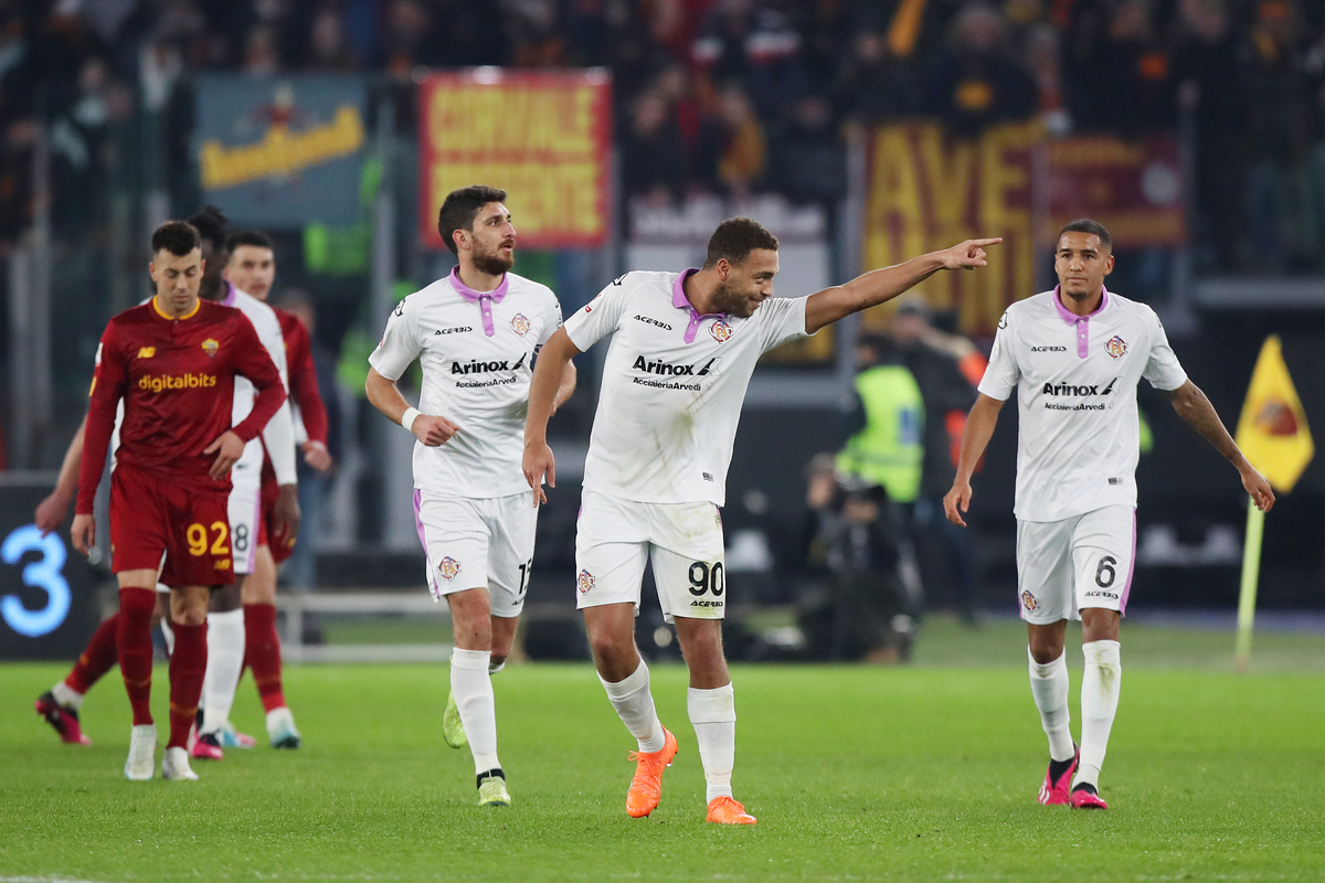 Incredibile All Olimpico La Cremonese Elimina La Roma Dalla Coppa Italia