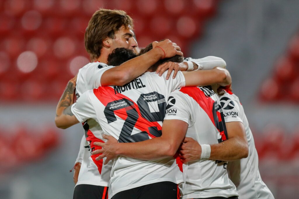 Copa Libertadores, Santos e River Plate qualificate al turno successivo