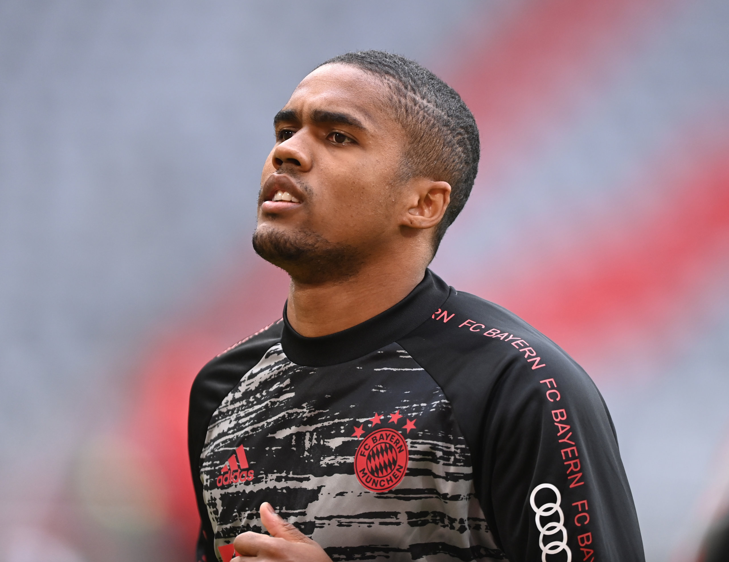 Douglas Costa