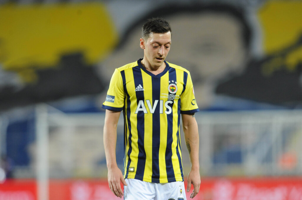 ozil istanbul Başakşehir