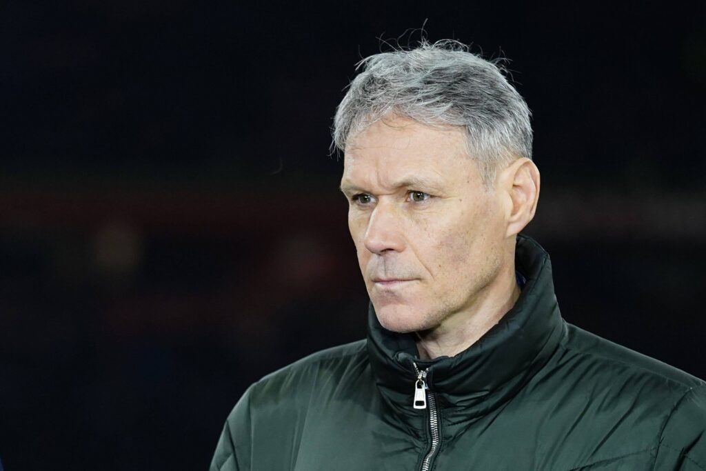 Van Basten: “Togliere il fuorigioco e sì al tempo effettivo”