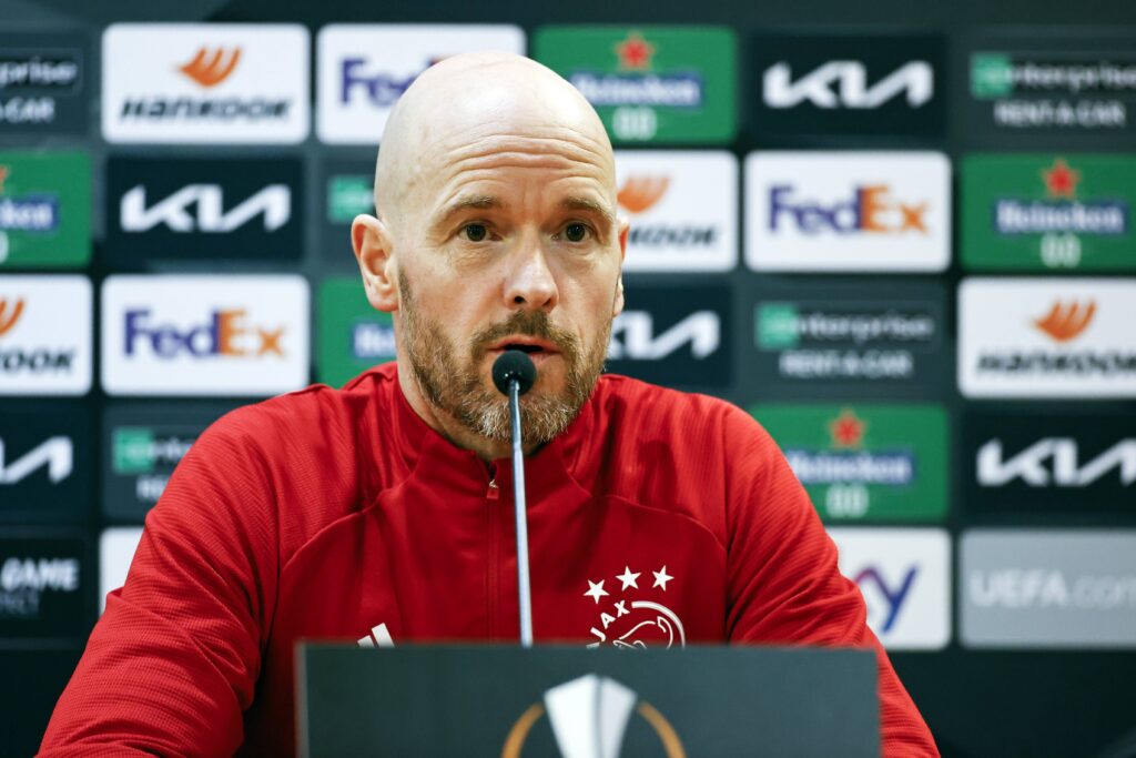 Ajax, Ten Hag: “La qualificazione è ancora aperta”