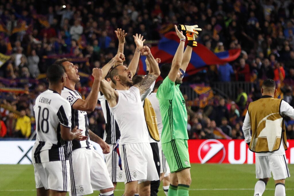 La Juventus che celebra il passaggio del turno nel 2017 contro il Barcellona