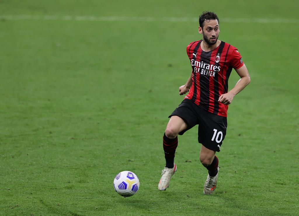 Inter, tentativo a sorpresa per Hakan Calhanoglu