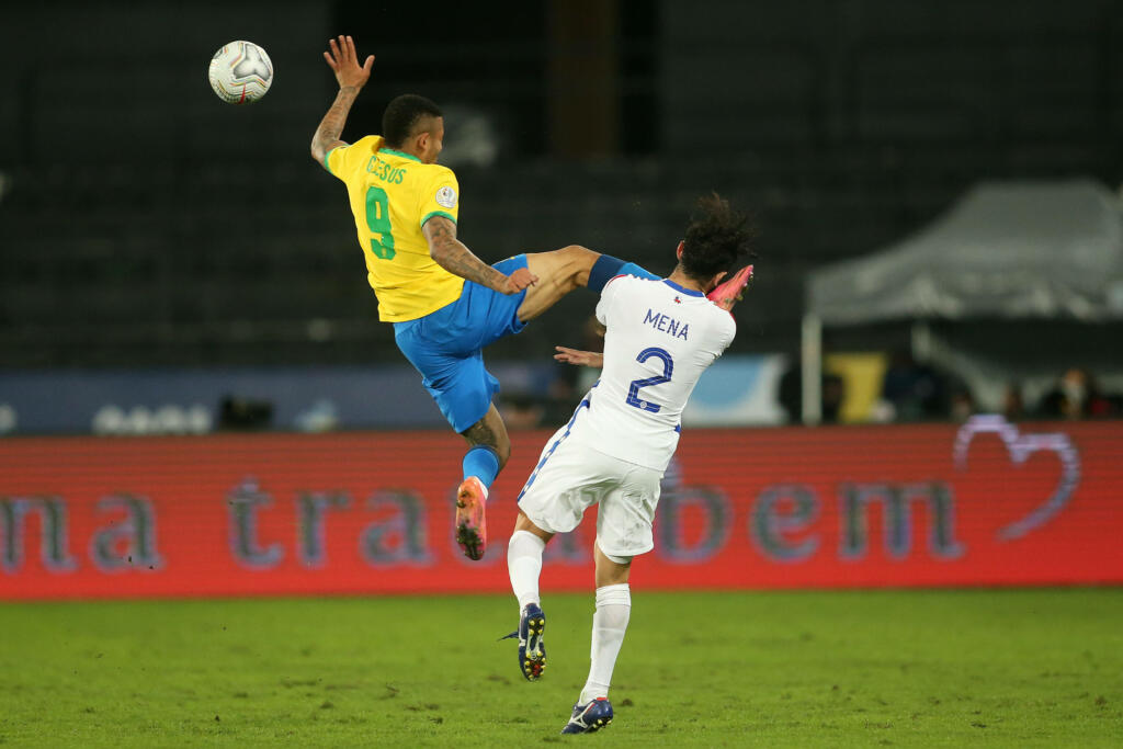 Copa América , Gabriel Jesús salta la finale dopo il brutto fallo su Mena