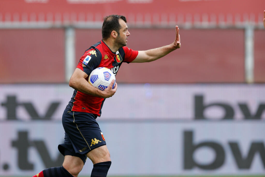 Genoa, ufficiale il rinnovo di Pandev per una stagione