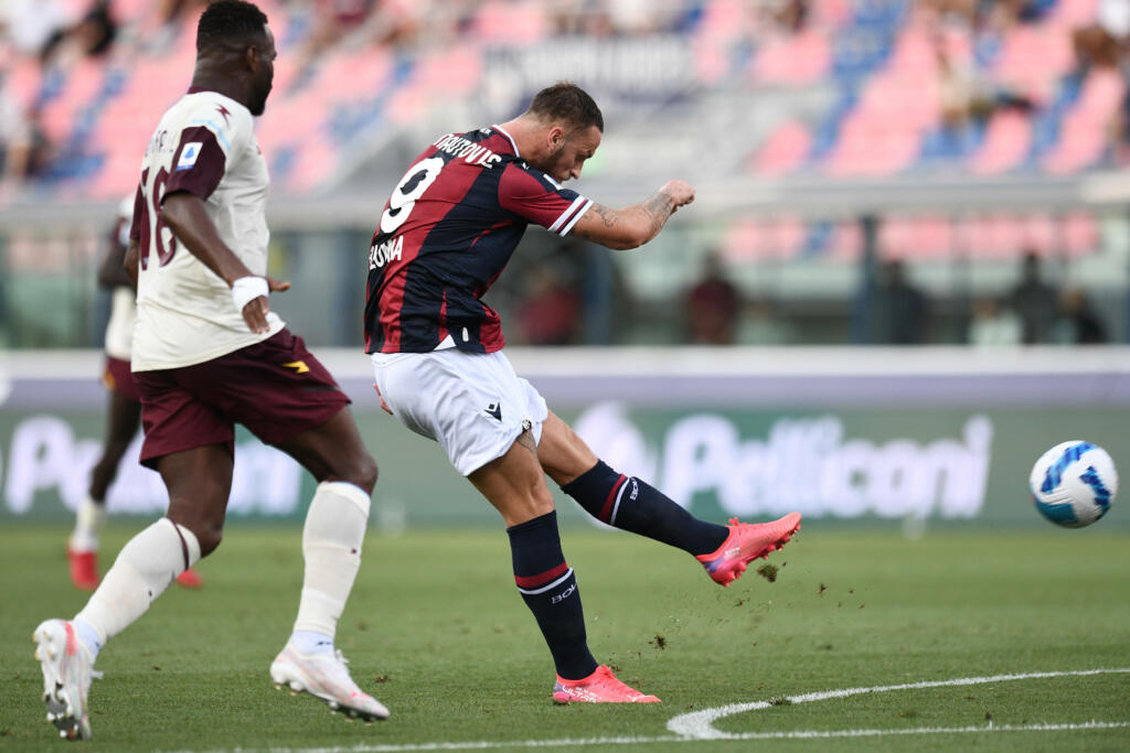 Bologna-Salernitana 3-2, rimonta rossoblù firmata De Silvestri e Arnautovic