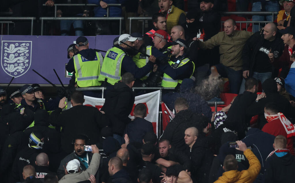 Wembley, ancora scontri: tifosi ungheresi sempre protagonisti