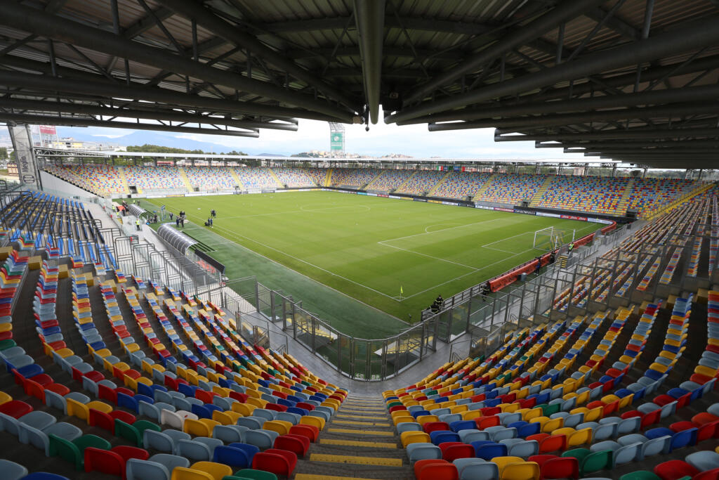 Serie B, finisce in parità il big match tra Frosinone e Lecce