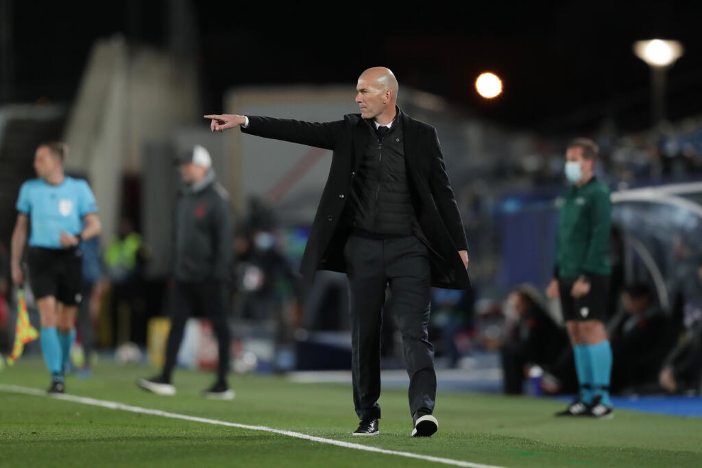 PSG, Zidane vicinissimo alla firma per la prossima stagione