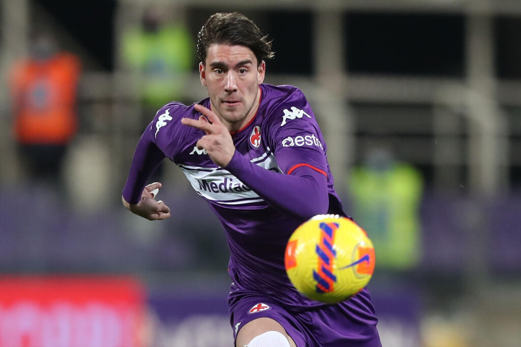 Fiorentina, Rumenigge consiglia Vlahovic: “Resti a Firenze e non insegua i soldi”