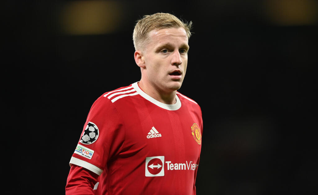 Manchester United, van de Beek più vicino all’addio