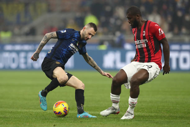 Inter-Milan 1-0, finisce il primo tempo: Perisic abbatte il muro Maignan