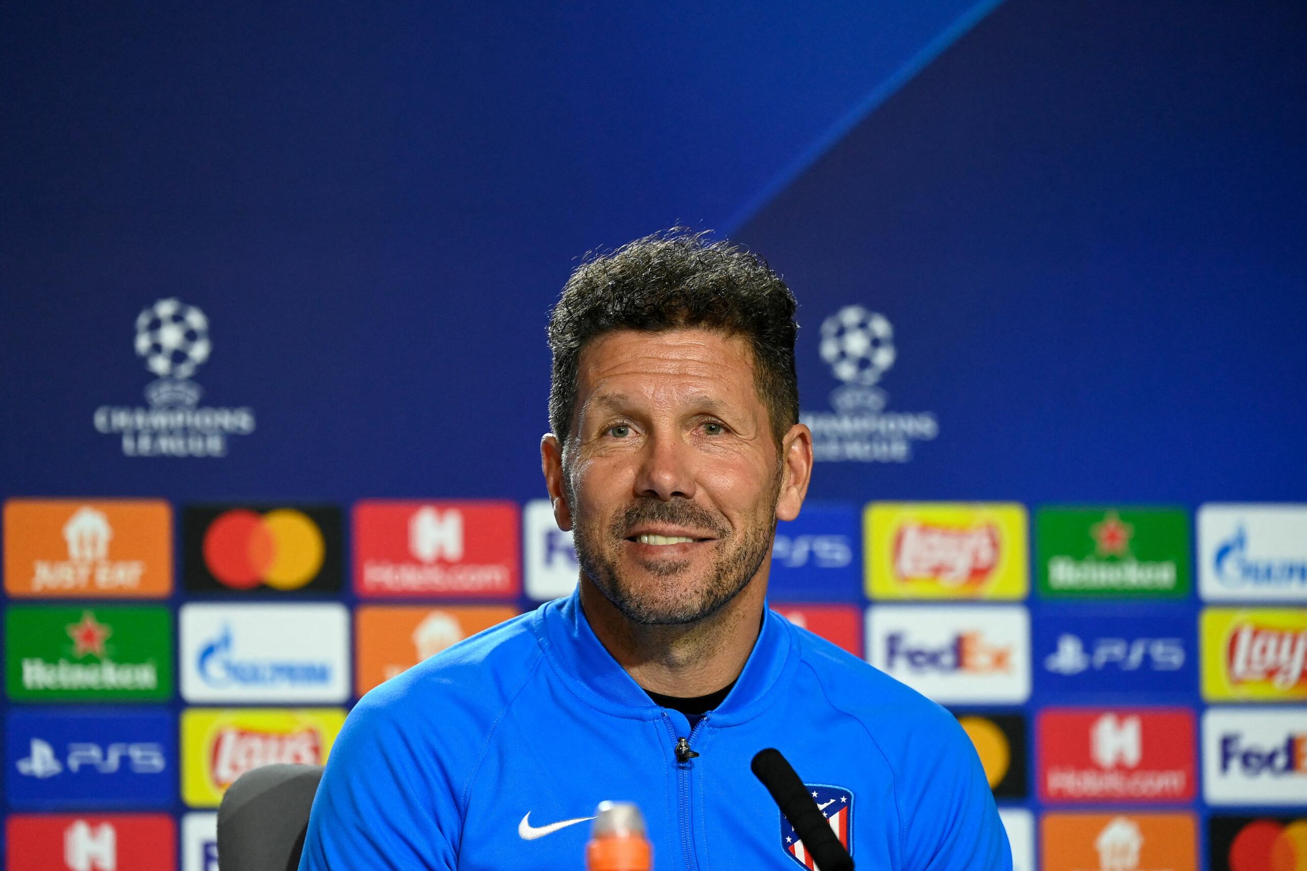 Atlético presidente Cerezo su Simeone