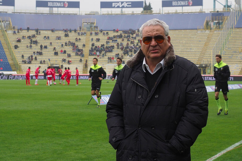 Lecce, Corvino: “Trovare un difensore è difficile”