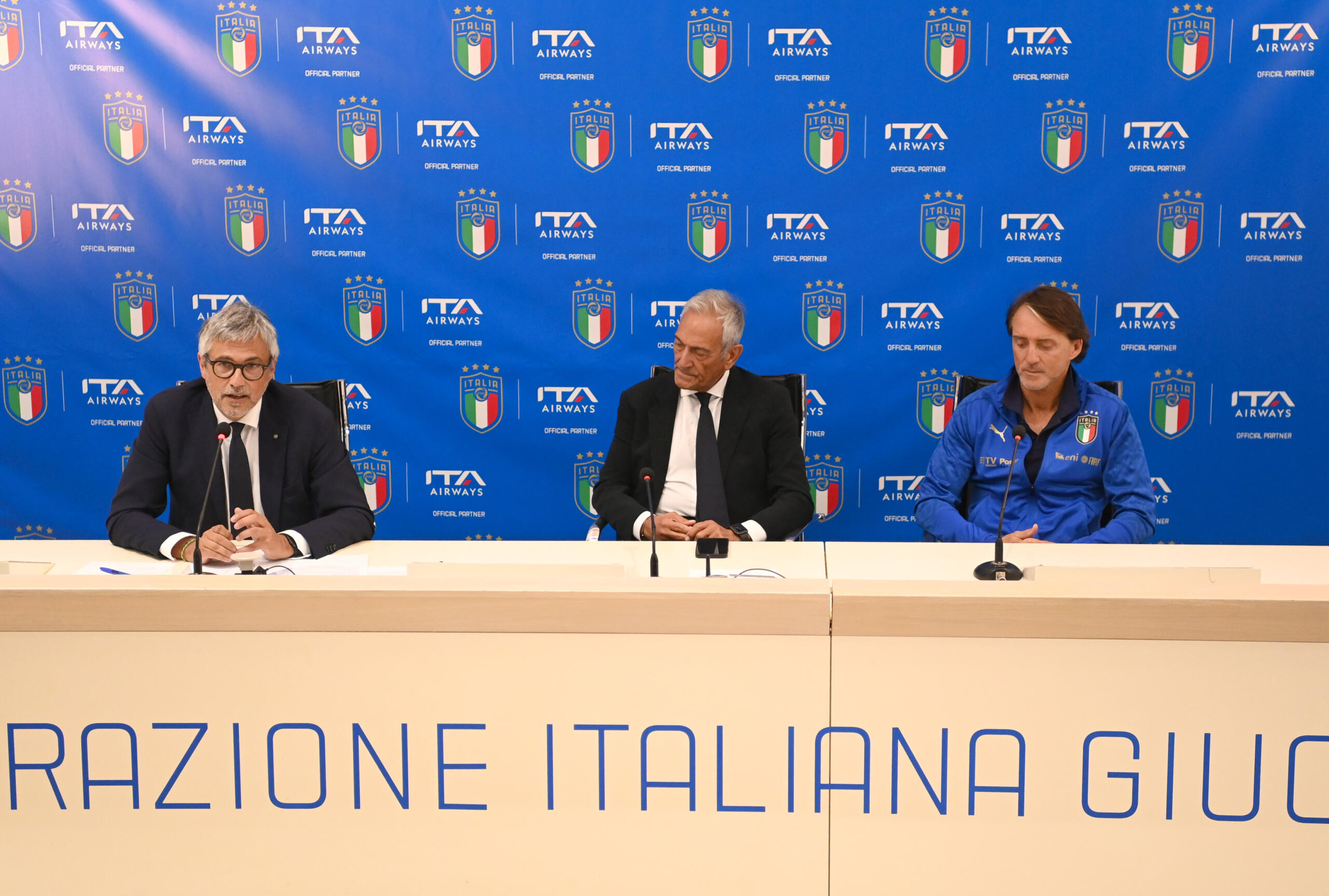 Italia, arrivano le prime immagini della nuova maglia della nazionale