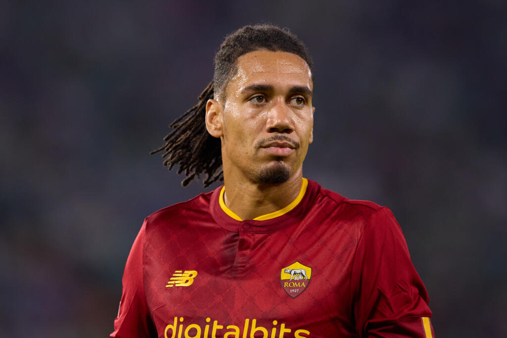 Mercato Roma, il futuro di Smalling resta incerto. Inter alla finestra