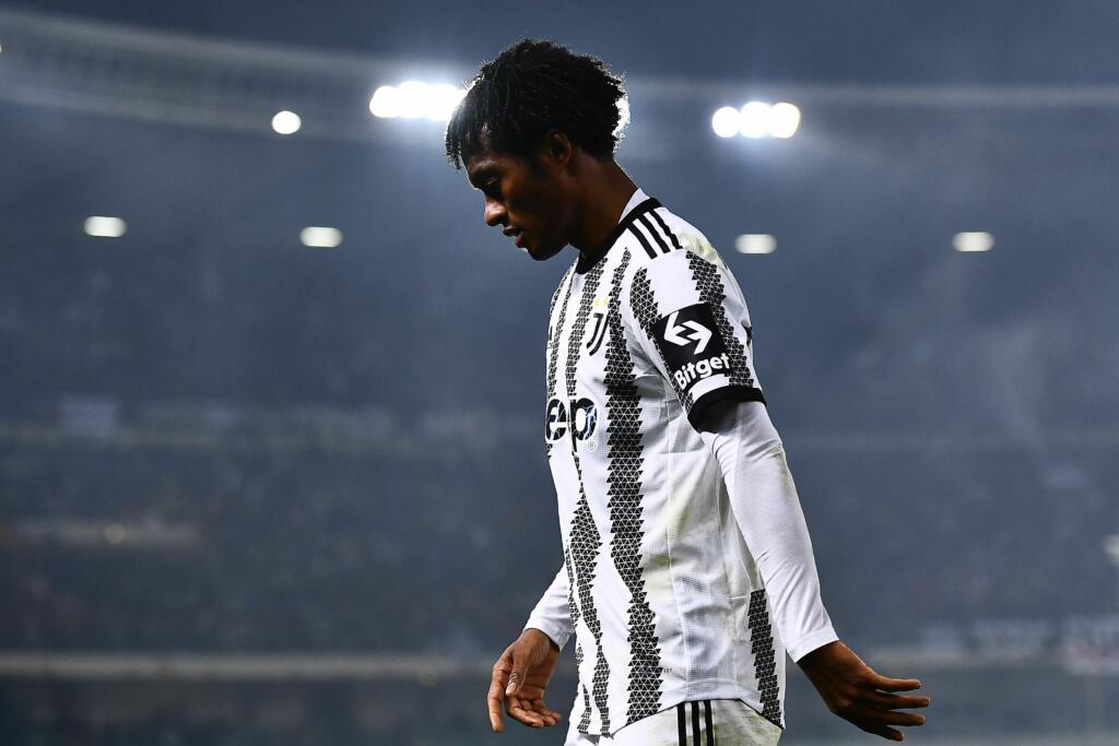 Juventus, Cuadrado dà forfait. Niente sfida con la Fiorentina per lui