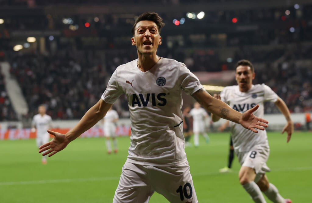 Ozil si racconta: “Volevo creare giocate che nessuno immaginava”