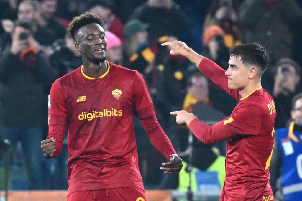 Roma: Dybala e Abraham le armi in più. Quarto posto più vicino?