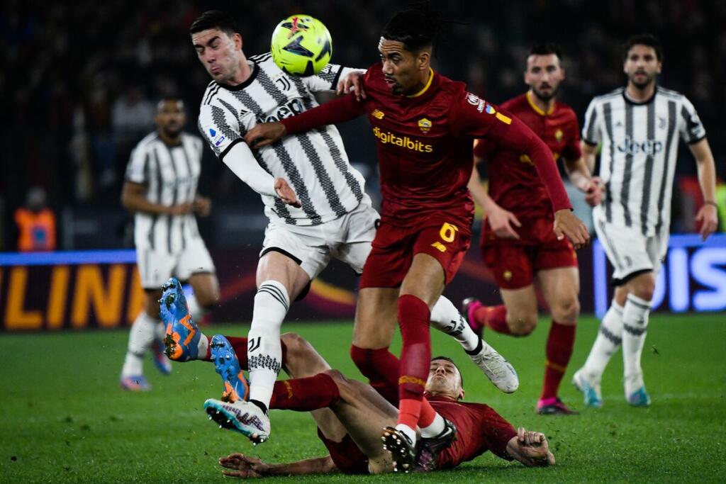 Roma-Juventus 0-0, primo tempo: solo il palo salva i giallorossi