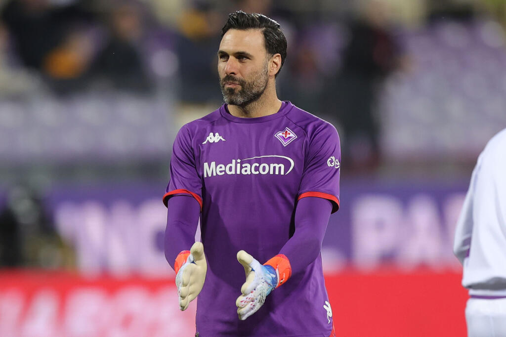 Fiorentina, tegola Sirigu: grave infortunio per il portiere