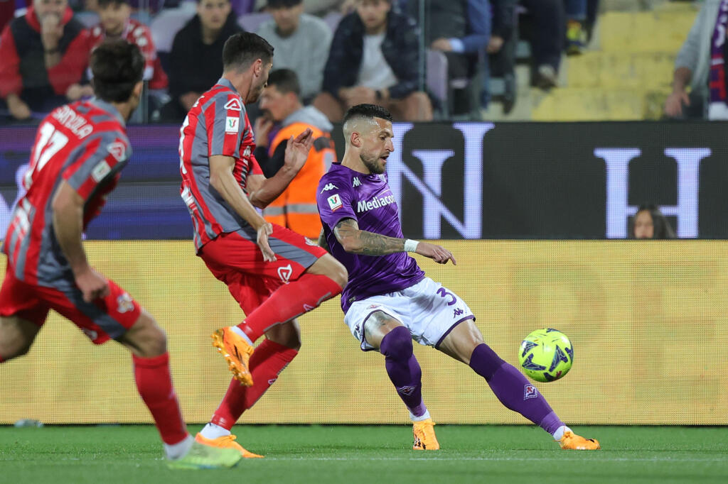 Fiorentina-Cremonese 0-0, primo tempo di gestione per i viola