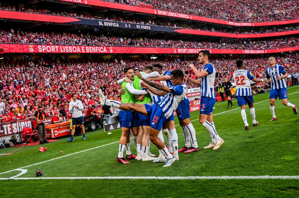 Il Benfica va KO prima della Champions: il Porto vince 1-2