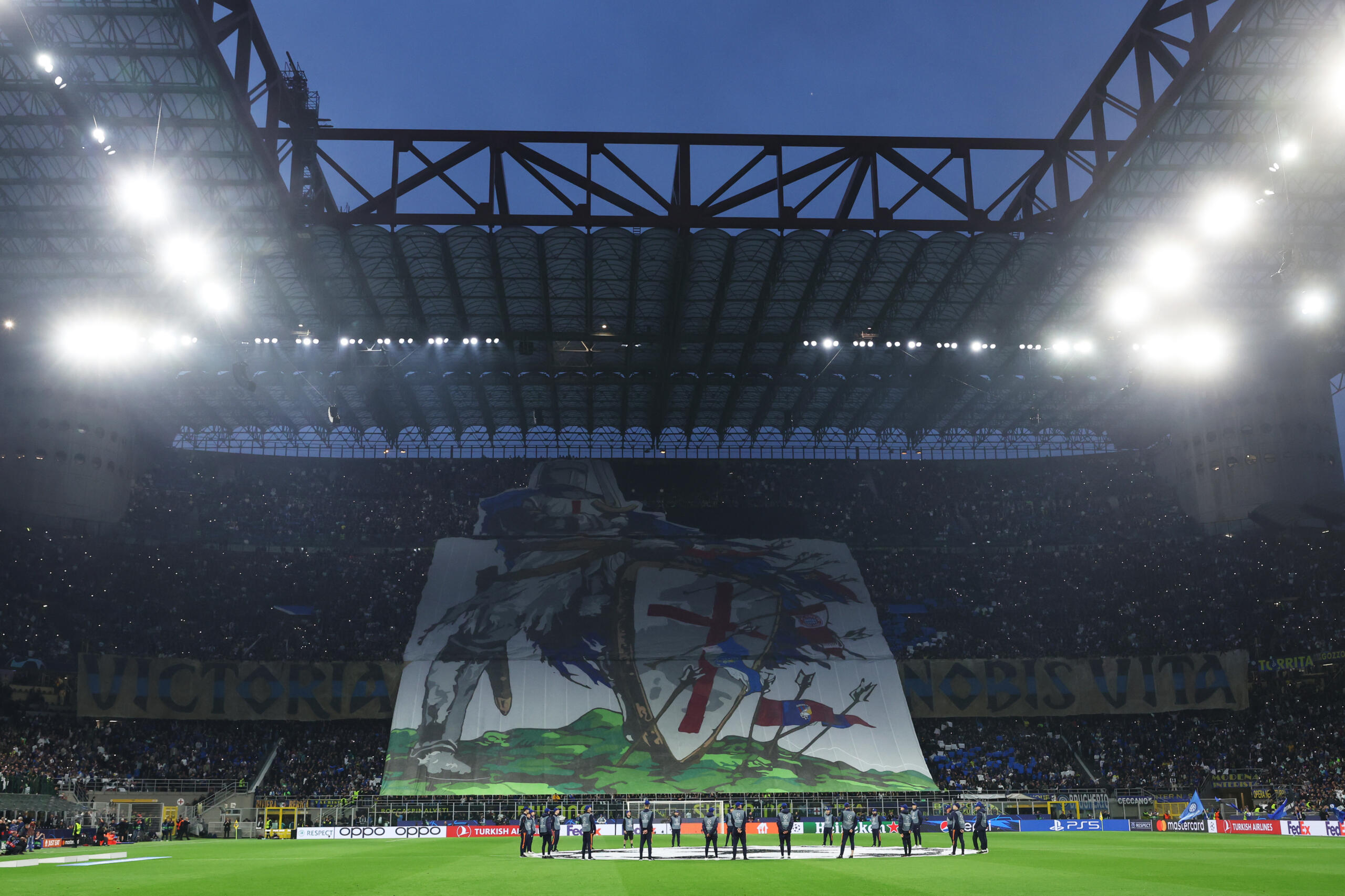 Inter-Milan, lo spettacolo del Meazza: la coreografia delle Curve