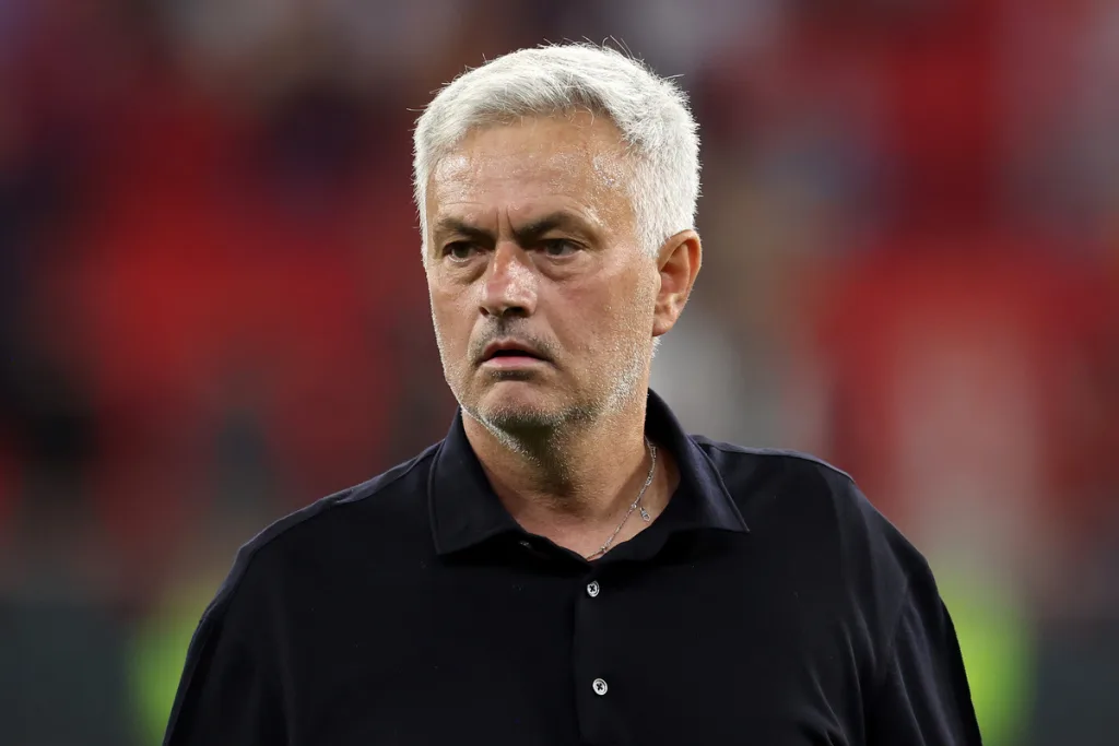 Roma, Mourinho verso il patteggiamento per le accuse a Chiffi