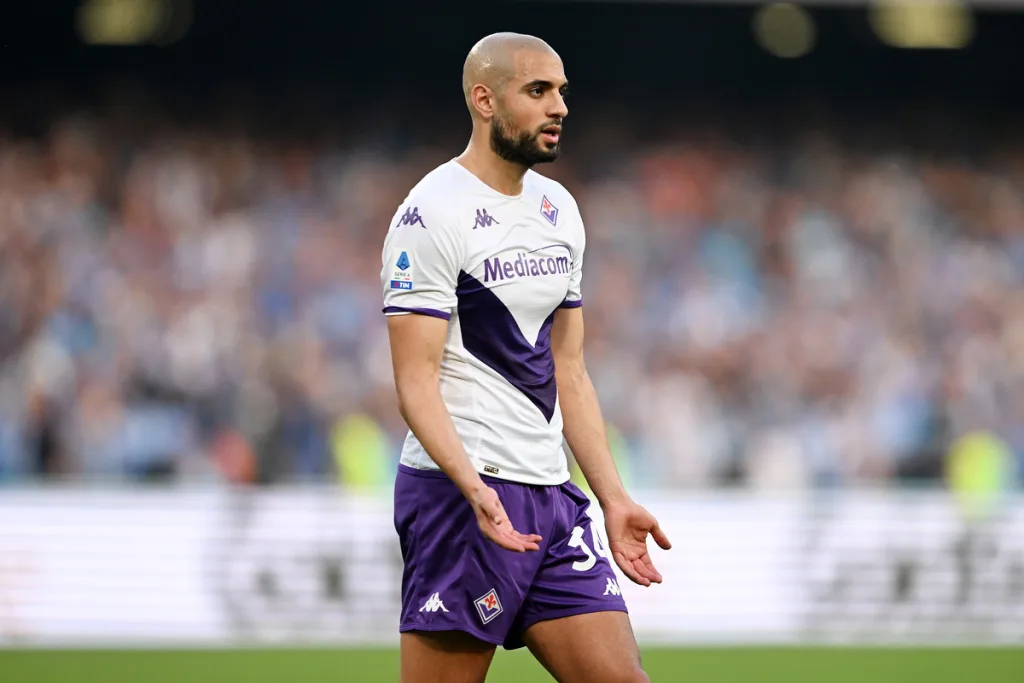 Mercato Fiorentina, il fratello di Amrabat: “Sta trattando con…”