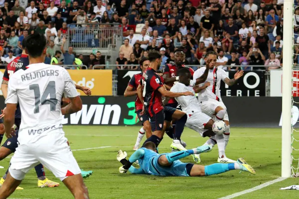 Cagliari-Milan, rossoneri in salsa inglese: non era mai successo