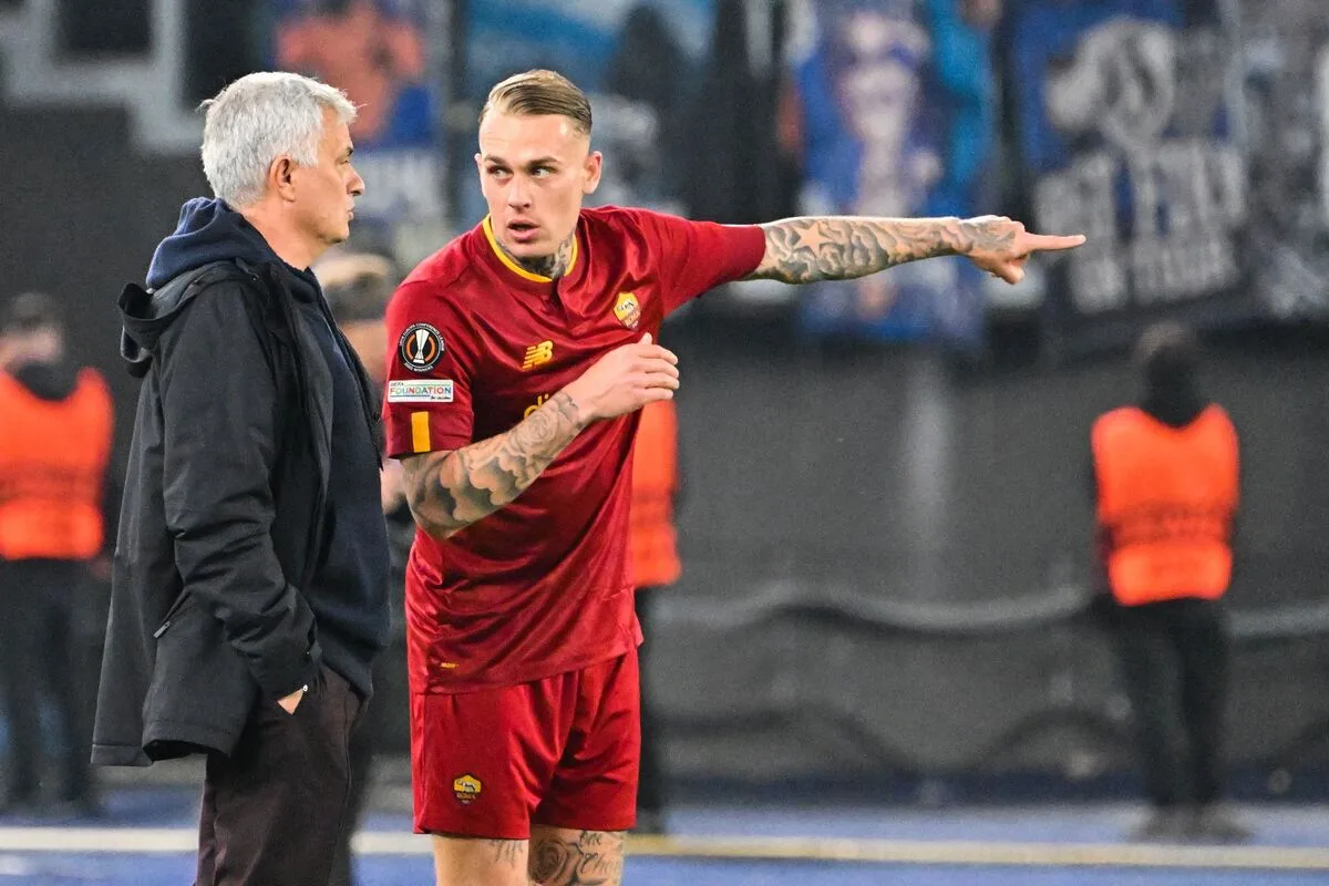 Roma Karsdorp Mourinho