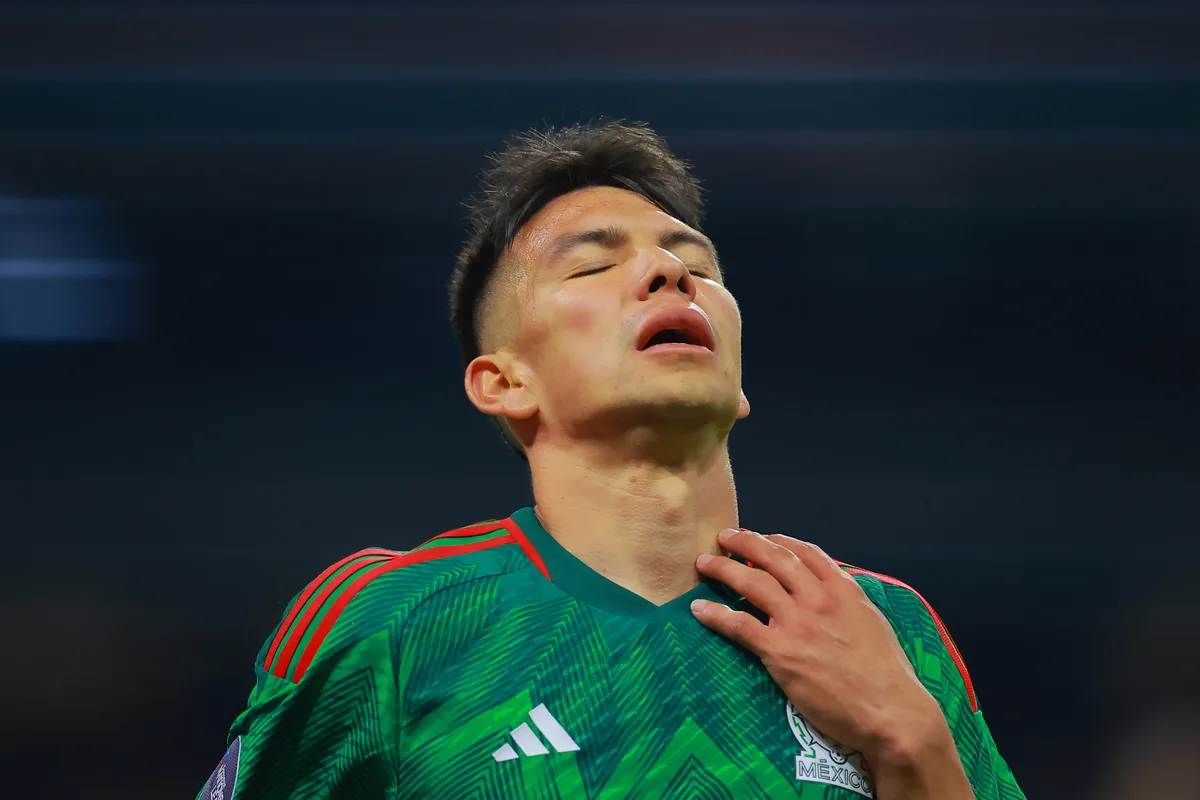 Lozano PSV