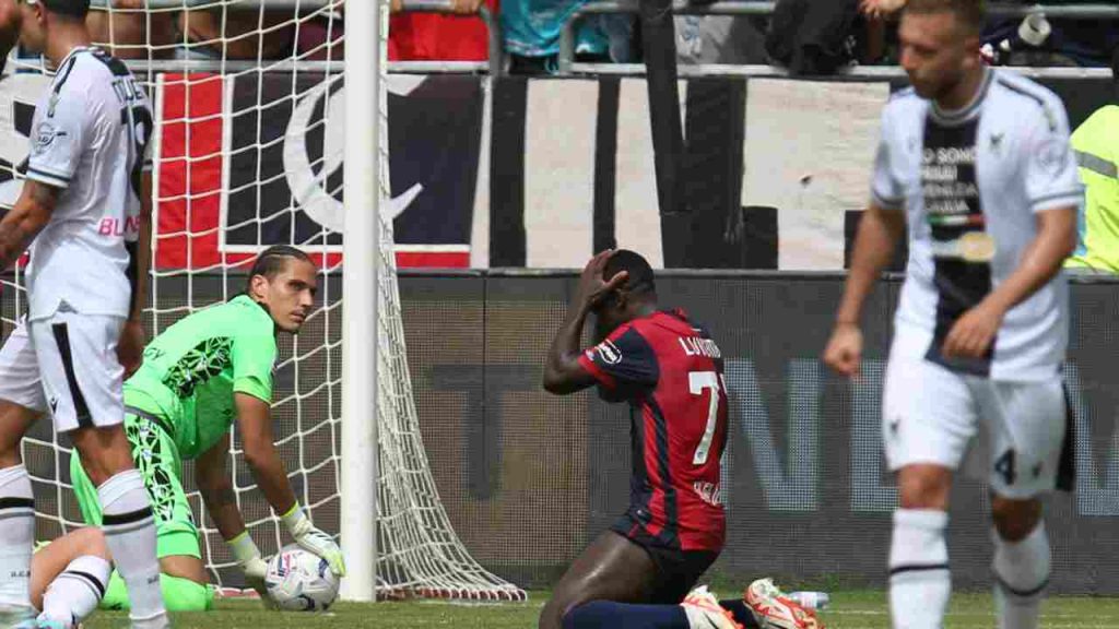 La disperazione di Luvumbo in Cagliari-Udinese