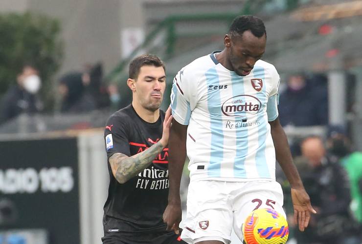 Simy con la maglia della Salernitana