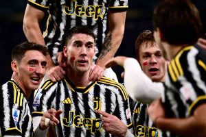 Juventus, la situazione sui rinnovi di Chiesa e Vlahovic