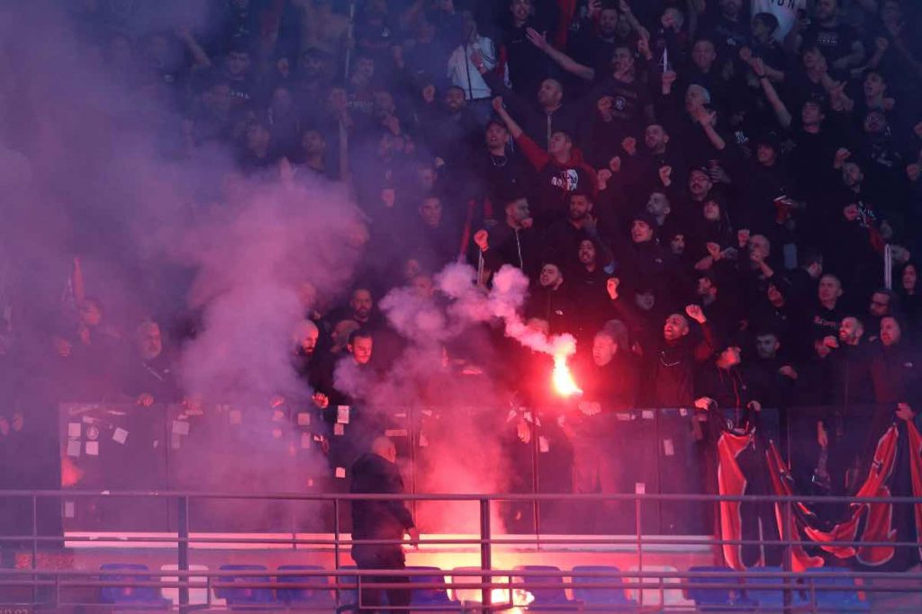 Napoli-Union Berlino, scontri nella notte nel capoluogo: tifosi tedeschi protagonisti