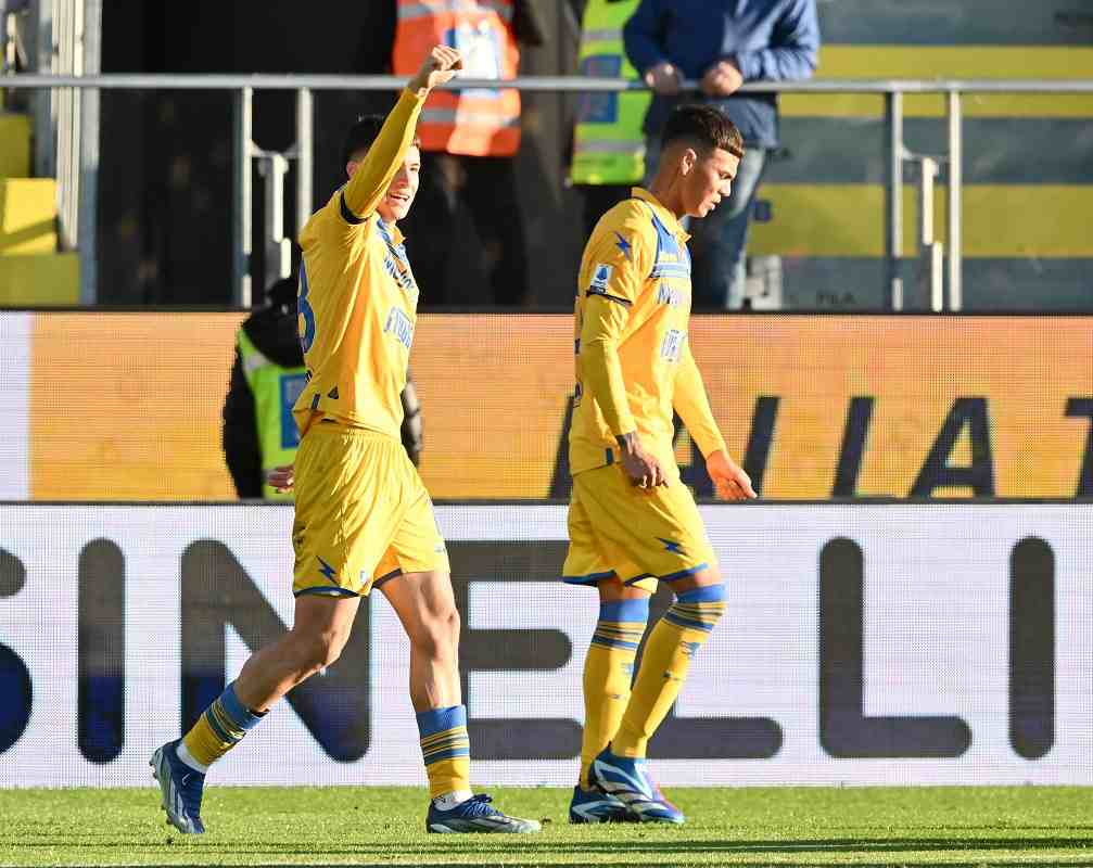 Frosinone-Genoa 2-1, i ciociari tornano a volare: vittoria allo scadere