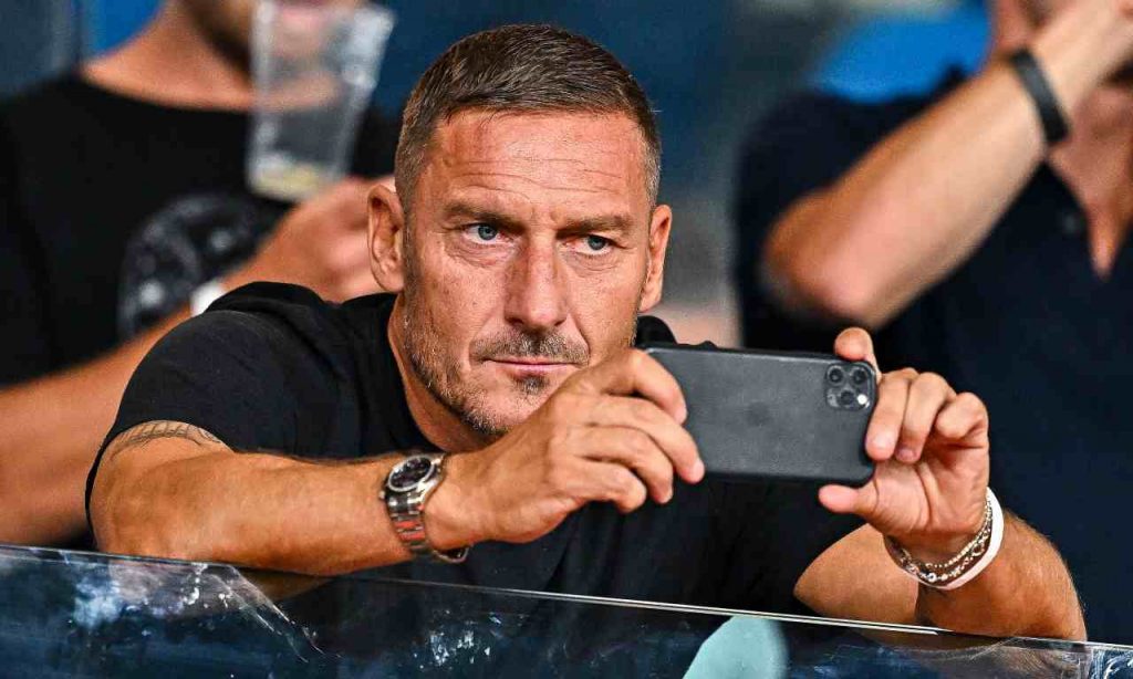 Roma, Totti: “Mi piacerebbe tornare ma con un ruolo definito”