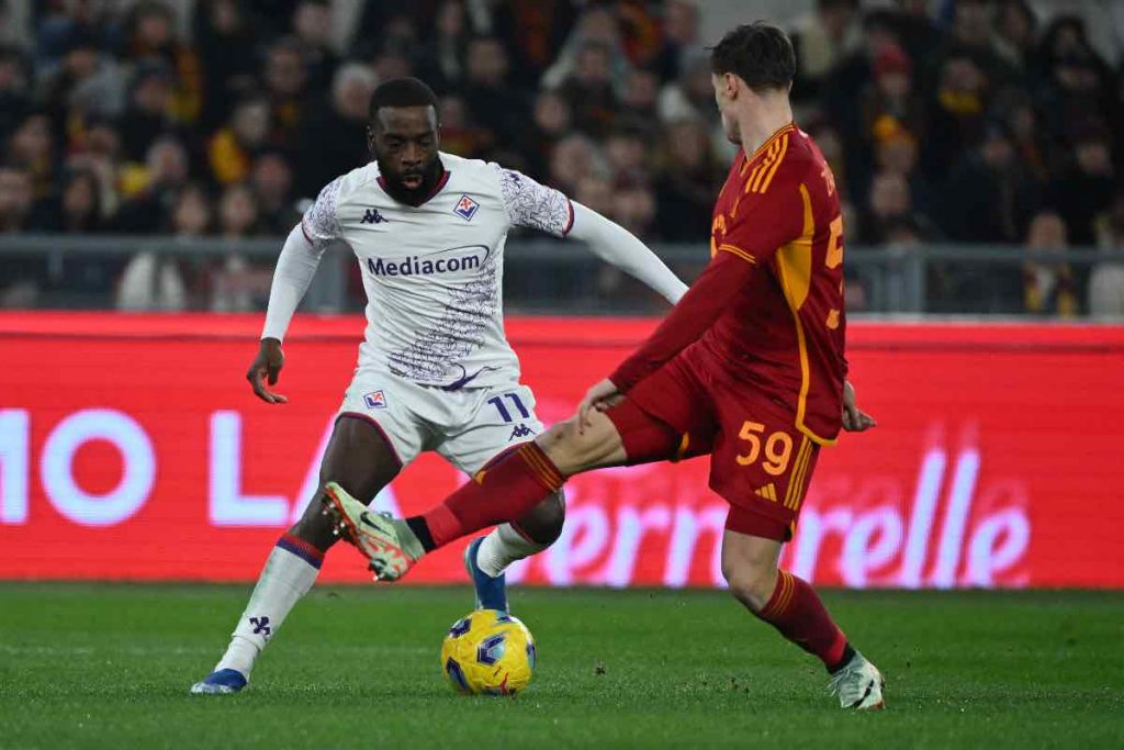 Roma-Fiorentina, giallorossi in 10: espulso Zalewski