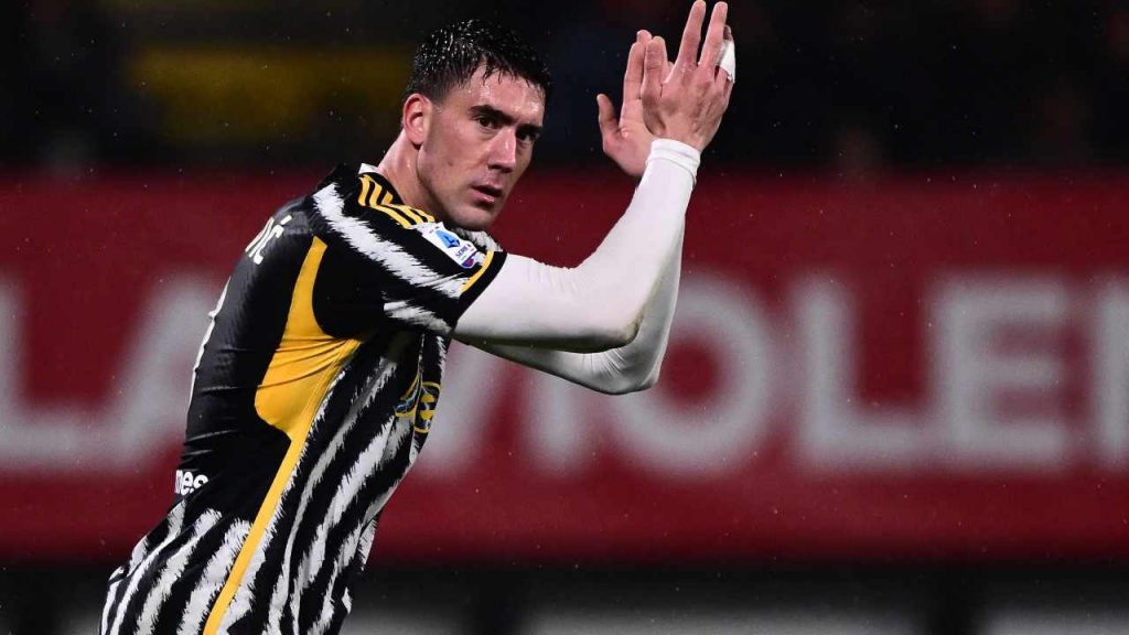 Juventus, situazione Vlahovic: il serbo apre al rinnovo