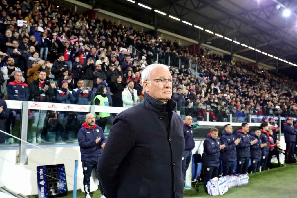 Pentito della scelta in estate: ora è la nuova roccia di Ranieri | Il Cagliari chiude per il difensore