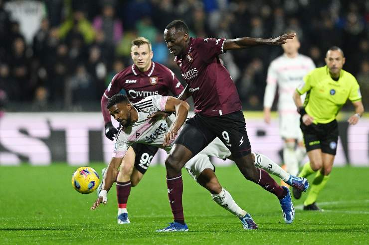 napoli salernitana simy