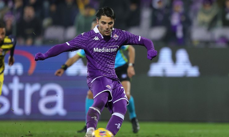 Il primo tempo di Fiorentina-Sassuolo è segnato da un Sottil in versione CR7