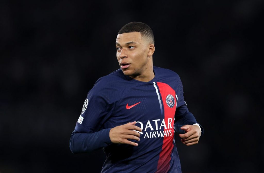 PSG, Mbappé ha avvisato Al-Khelaifi: sarà addio in estate