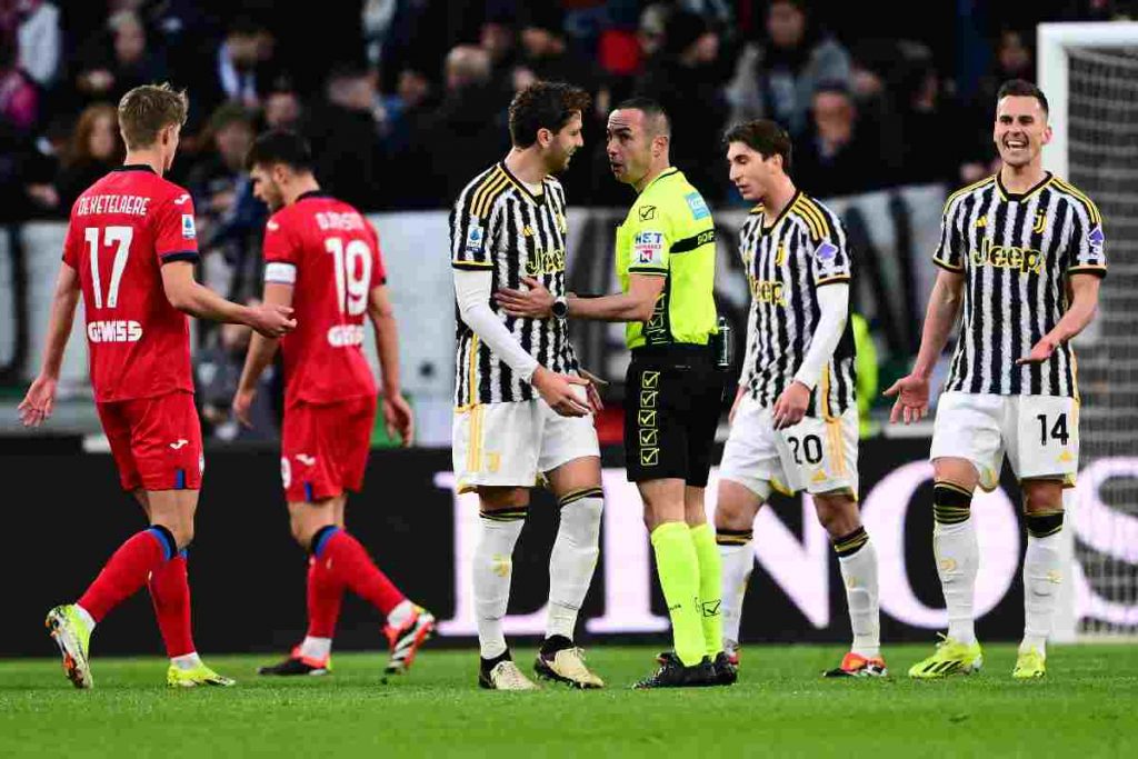 Juve, tensione alle stelle: ‘lite’ in campo tra due bianconeri, l’episodio