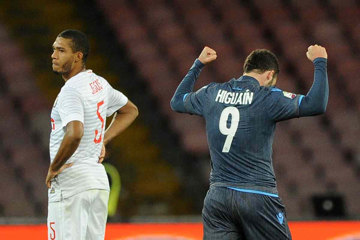 Quello tra Acerbi e Juan Jesus non è stato il primo caso contro il brasiliano: il precedente con Higuain