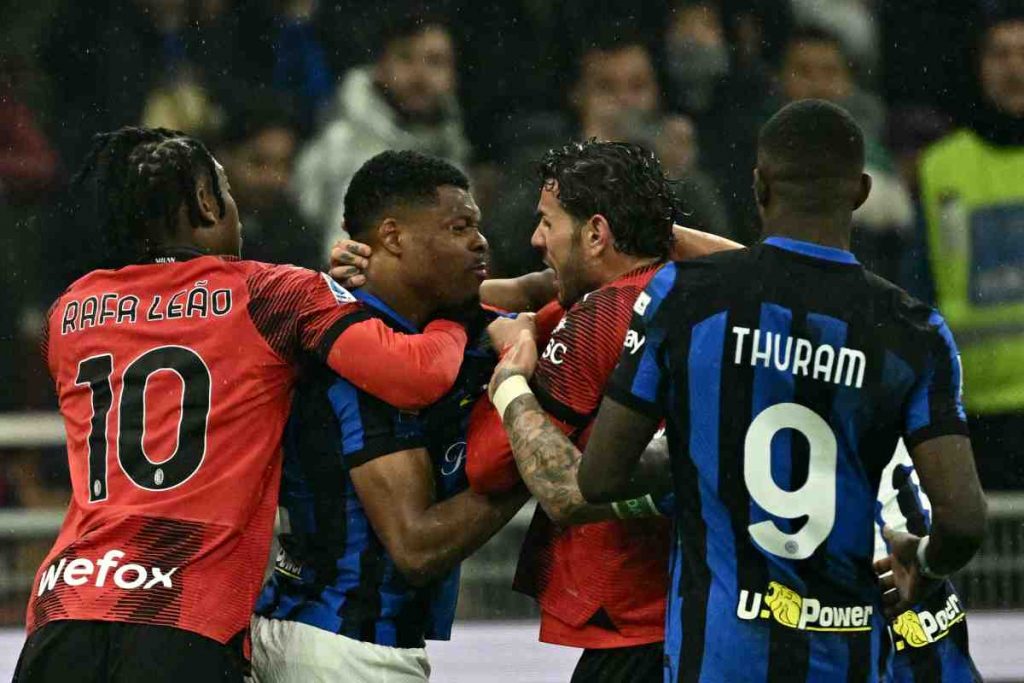 Che stangata del Giudice Sportivo! Da Theo a Dumfries: la decisione sulle squalifiche di Milan-Inter