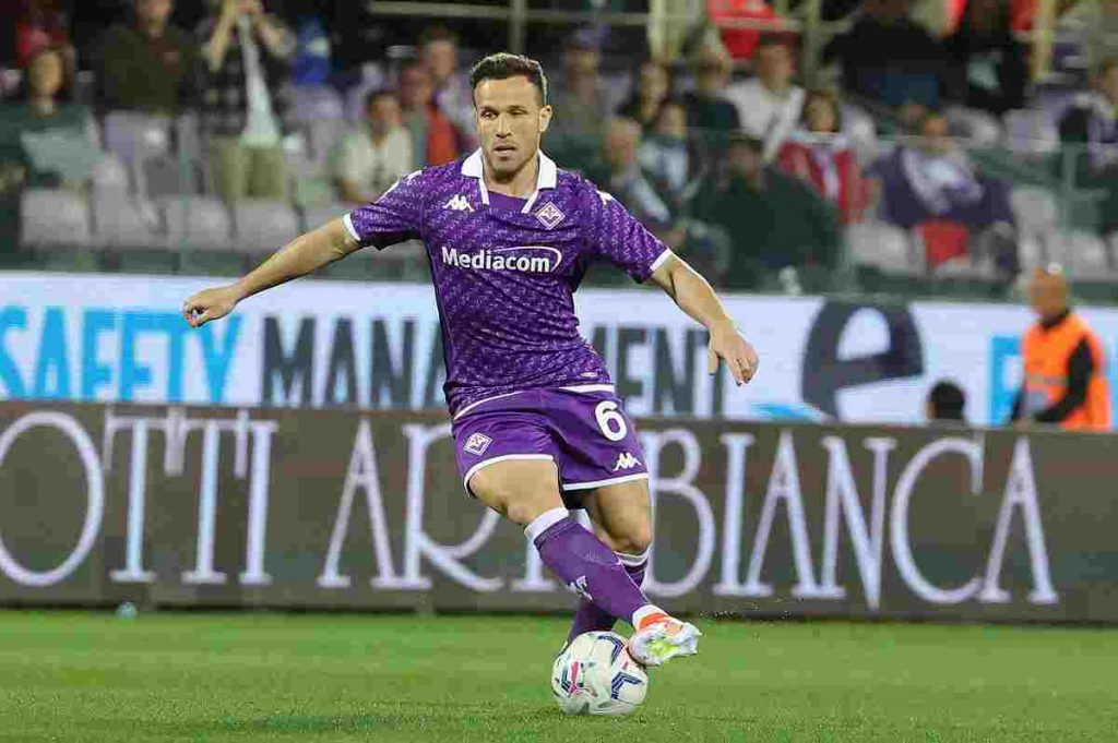 Mercato Fiorentina, ritorno di fiamma per Arthur: si tratta con la Juve